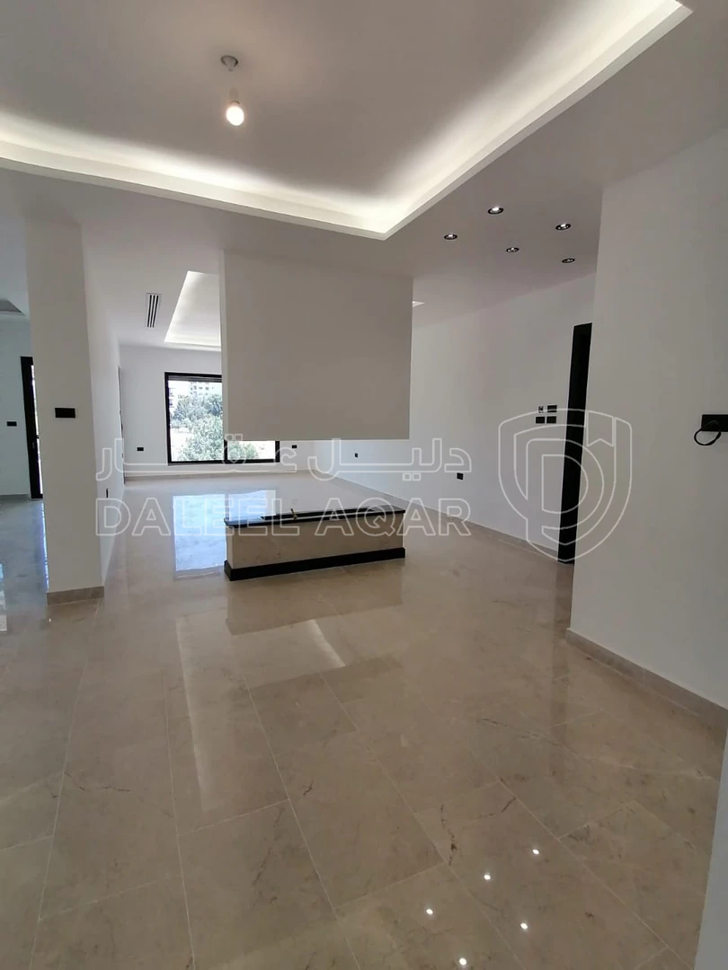 شقة في عمان- شارع المطار/ضاحية النخيل - 210,000 دأ - صورة 1